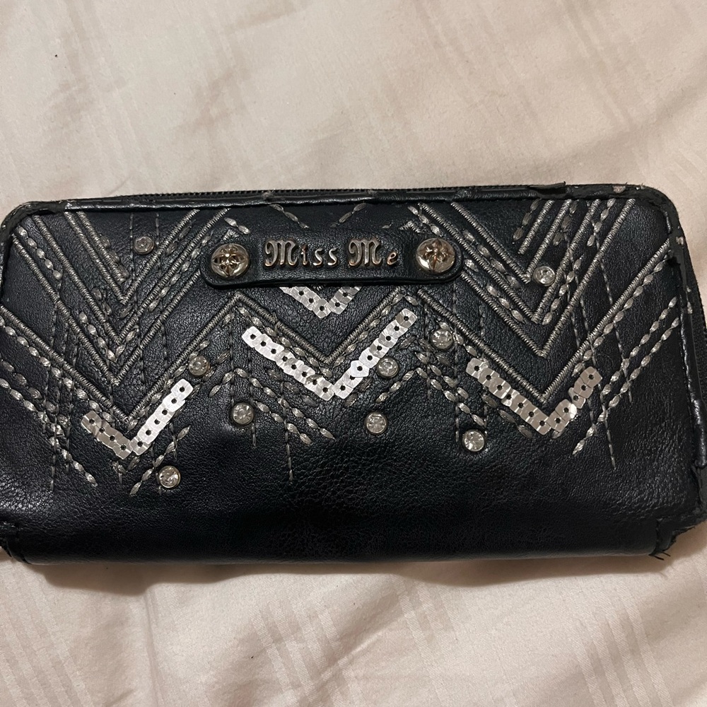 Miss me wallet